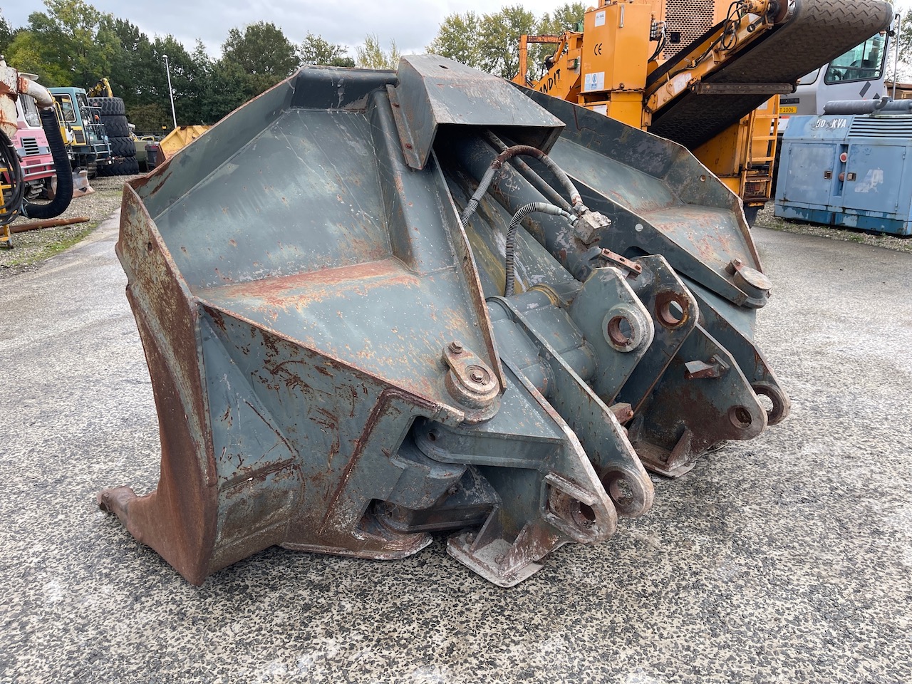 Zijkiepbak / Side tip bucket 310cm met tanden 