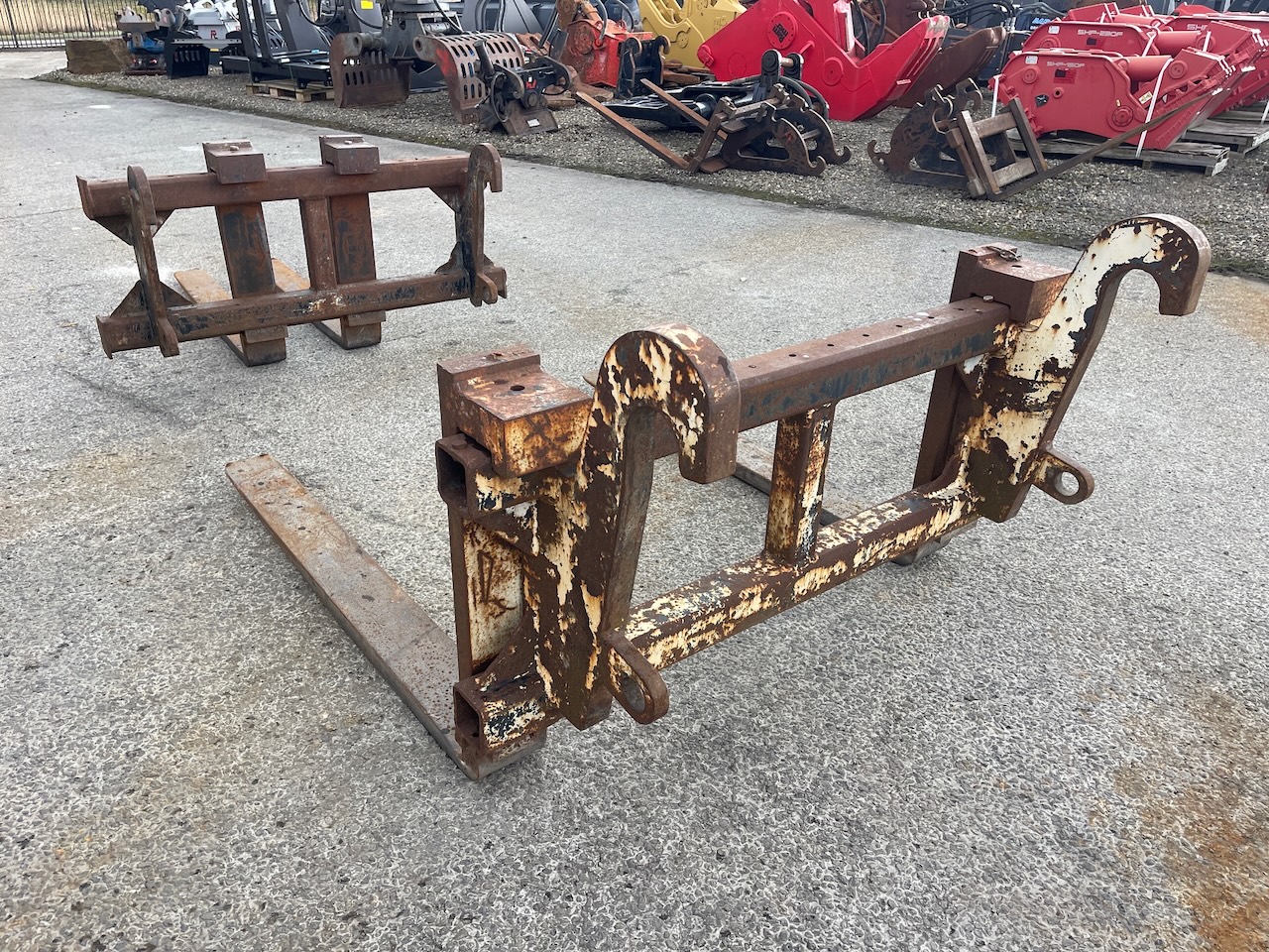 Palletvorken 148cm x 145cm Werklust aansluiting 